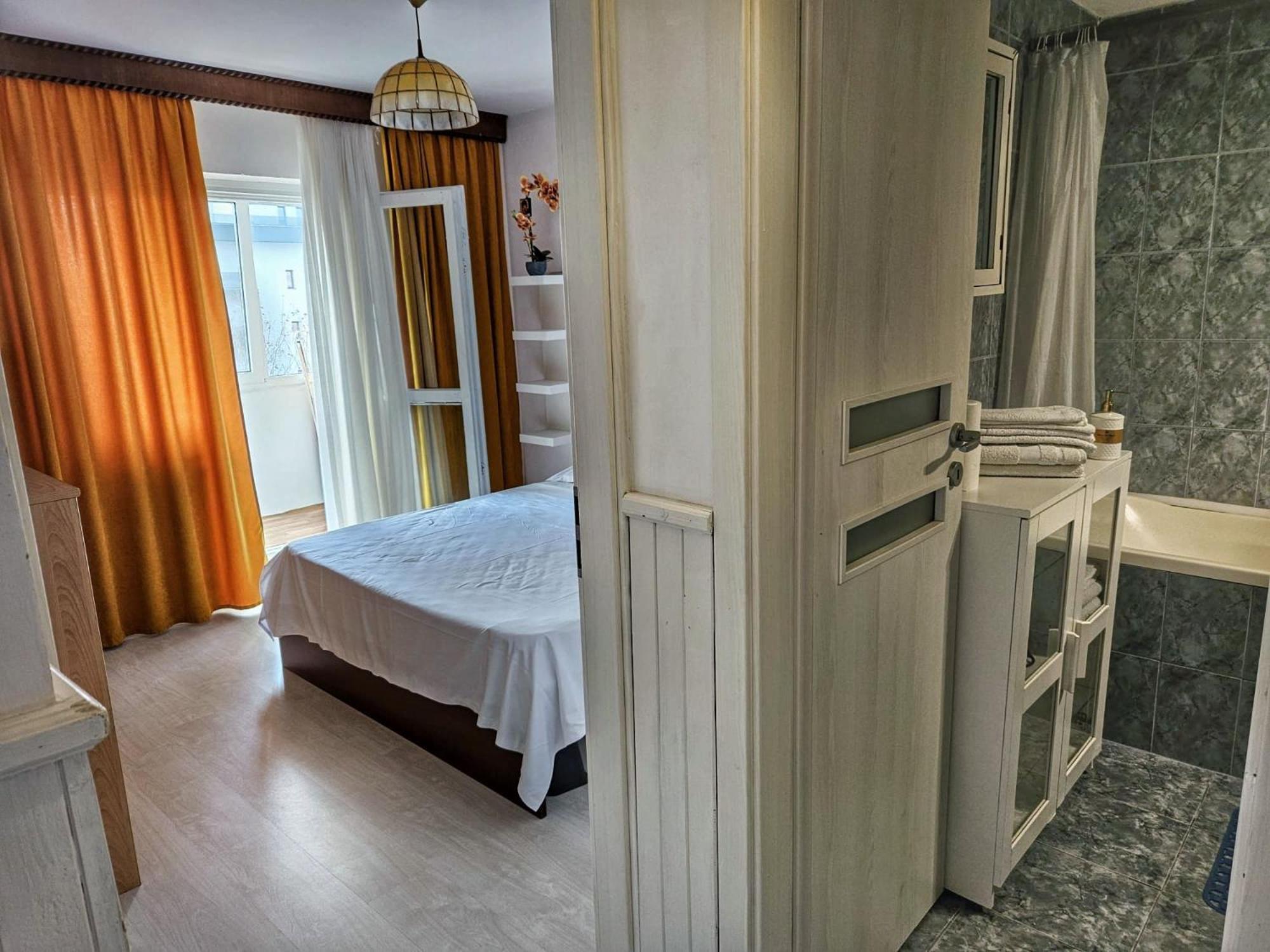 Premium White House * Bucarest